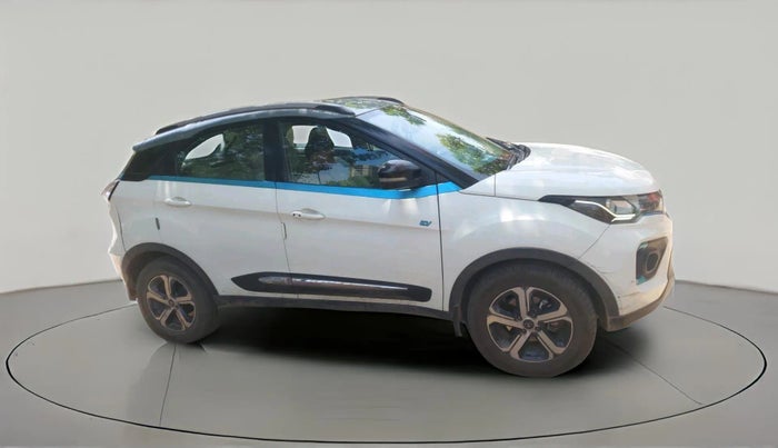 2022 Tata NEXON EV XZ PLUS LUX, Electric, Automatic, 81,538 km, exterior