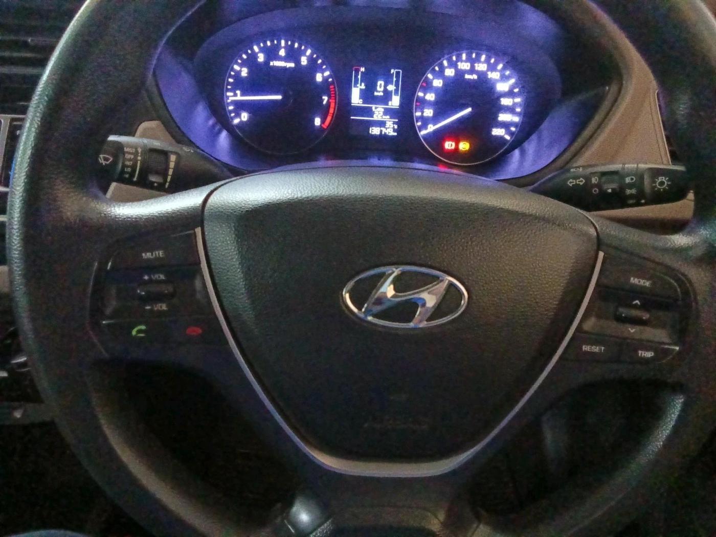 2017 Hyundai Elite i20 SPORTZ 1.2, Petrol, Manual, 1,38,749 km, interior