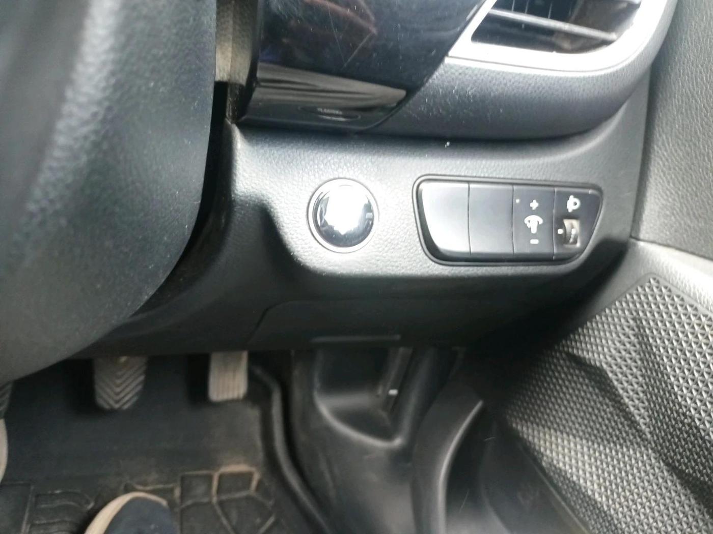 2021 KIA SELTOS HTK PLUS 1.5 DIESEL, Diesel, Manual, 1,08,539 km, interior