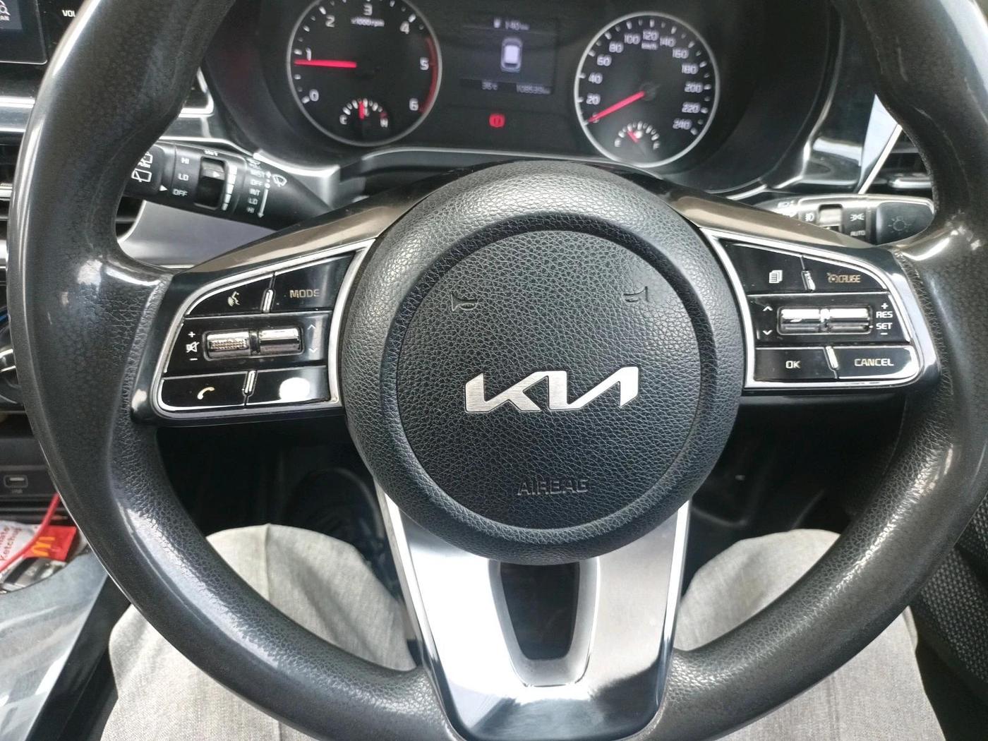 2021 KIA SELTOS HTK PLUS 1.5 DIESEL, Diesel, Manual, 1,08,539 km, interior