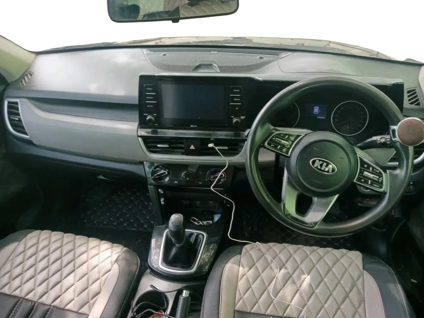 2019 KIA SELTOS HTK PLUS 1.5 DIESEL, Diesel, Manual, 1,44,346 km, interior
