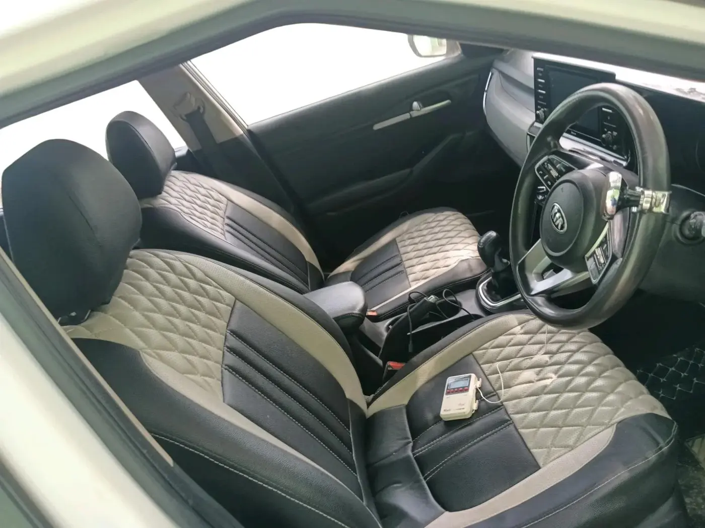 2019 KIA SELTOS HTK PLUS 1.5 DIESEL, Diesel, Manual, 1,44,346 km, interior