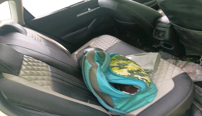 2019 KIA SELTOS HTK PLUS 1.5 DIESEL, Diesel, Manual, 1,44,346 km, interior