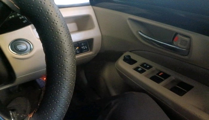 2015 Maruti Ciaz ZXI, CNG, Manual, 1,35,836 km, interior