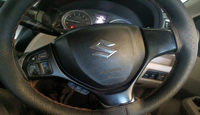 2015 Maruti Ciaz ZXI, CNG, Manual, 1,35,836 km, interior