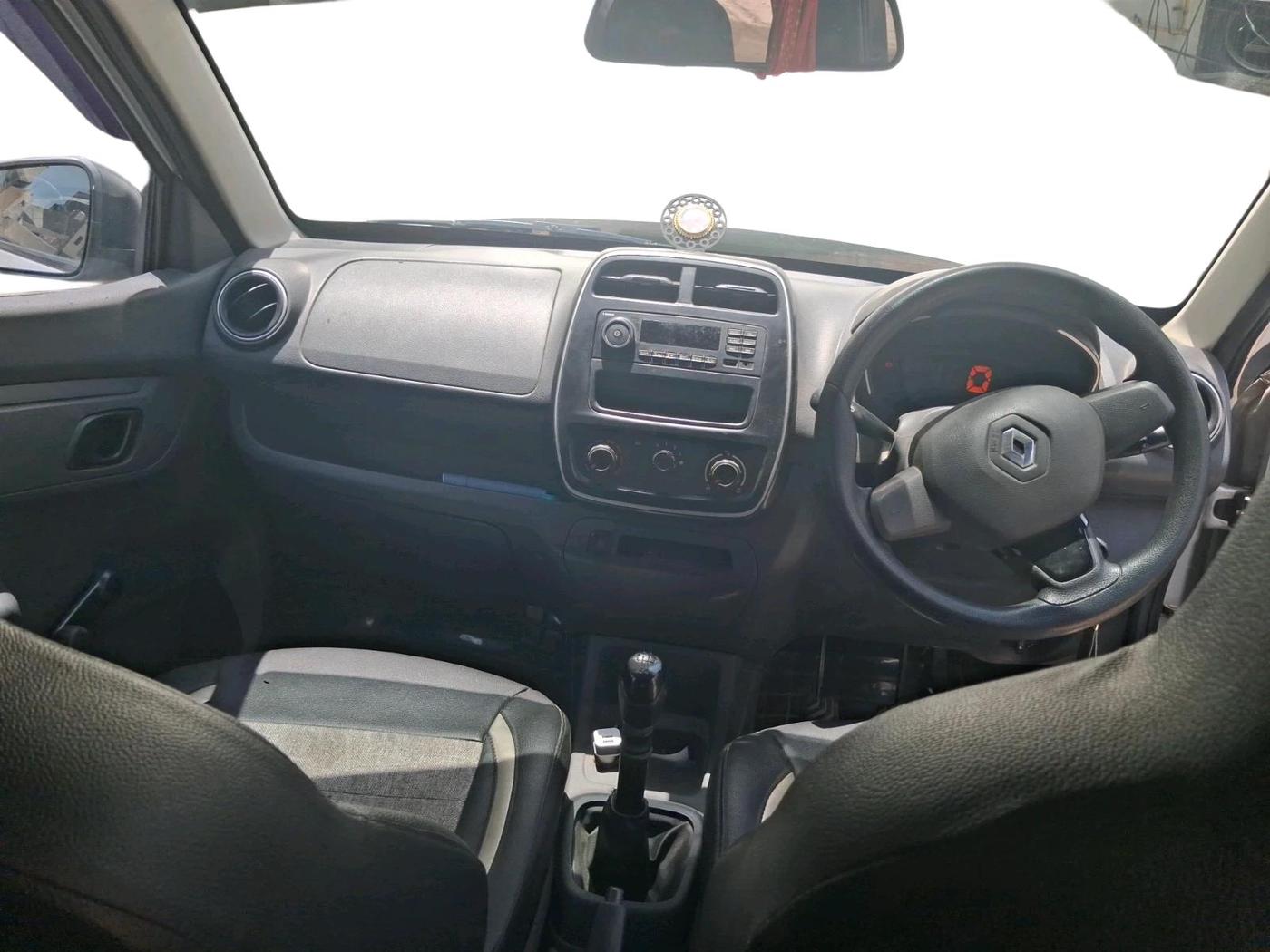 2016 Renault Kwid RXT 0.8, Petrol, Manual, 35,846 km, interior