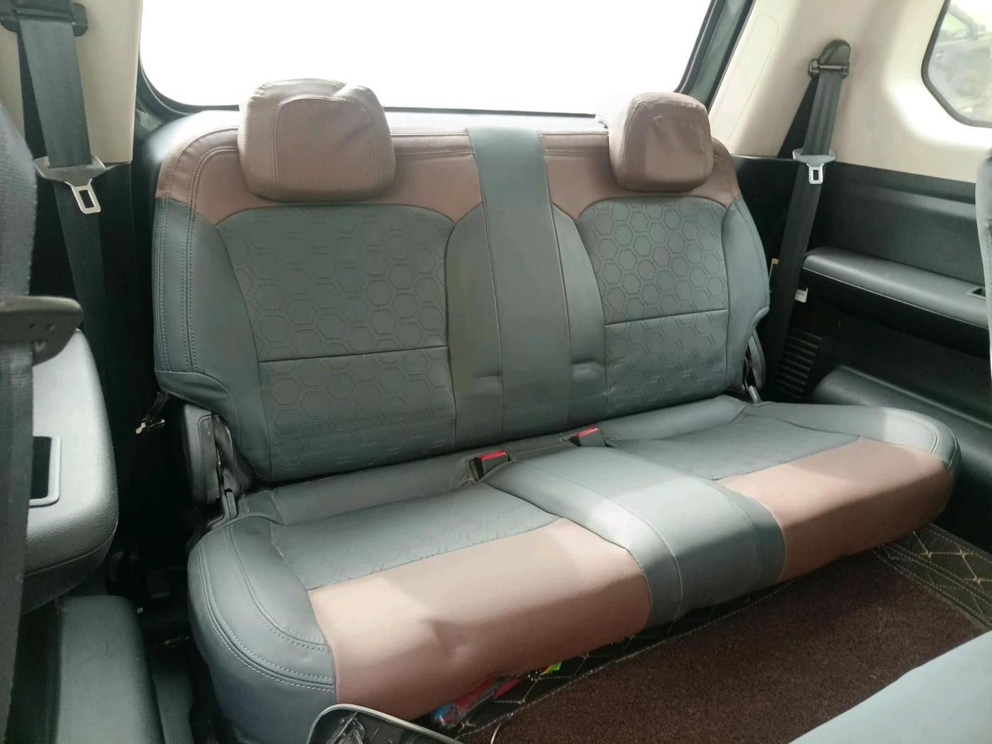 2022 Mahindra SCORPIO-N Z4 PETROL MT 7 STR, Petrol, Manual, 28,218 km, interior