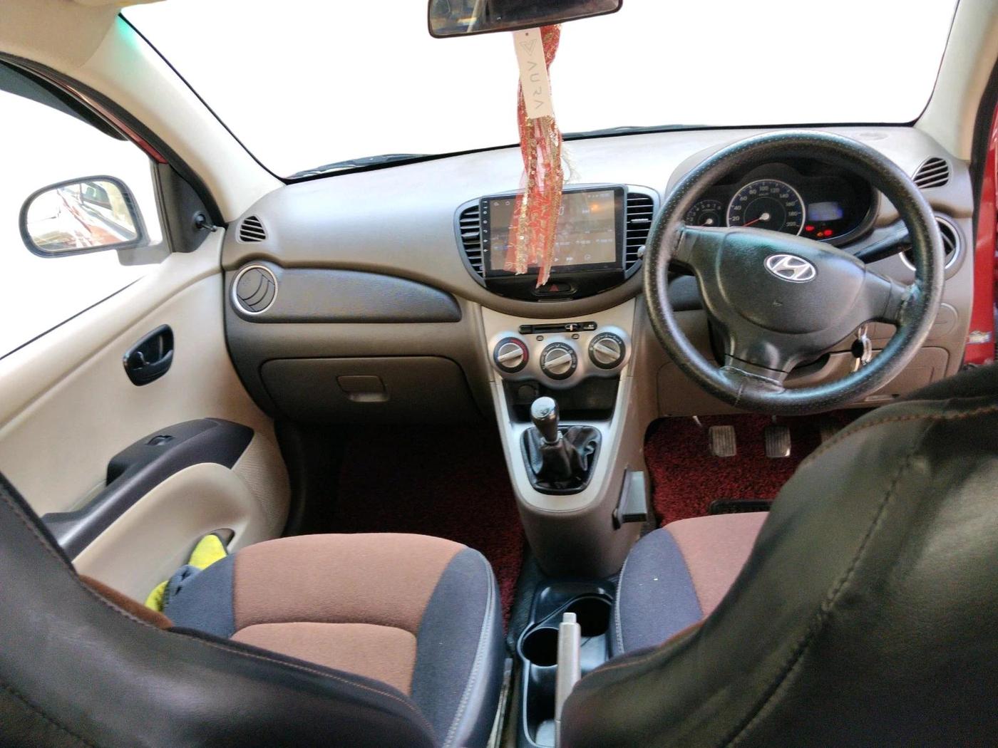 2012 Hyundai i10 ERA 1.1, CNG, Manual, 1,08,186 km, interior