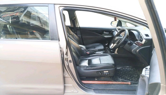 2017 Toyota Innova Crysta 2.4 ZX 7 STR, Diesel, Manual, 2,18,250 km, interior