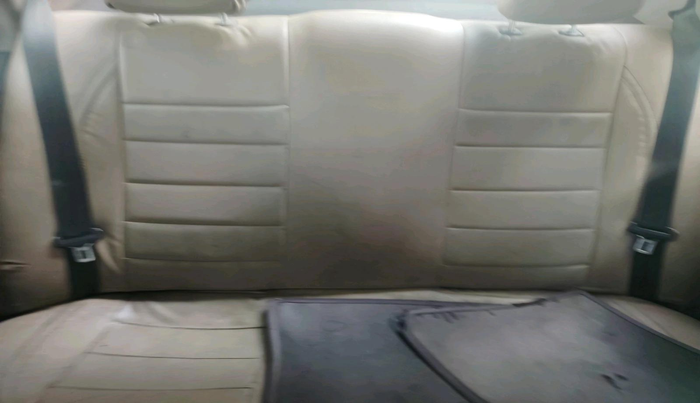 2017 Hyundai Xcent BASE 1.2, CNG, Manual, 3,29,756 km, interior