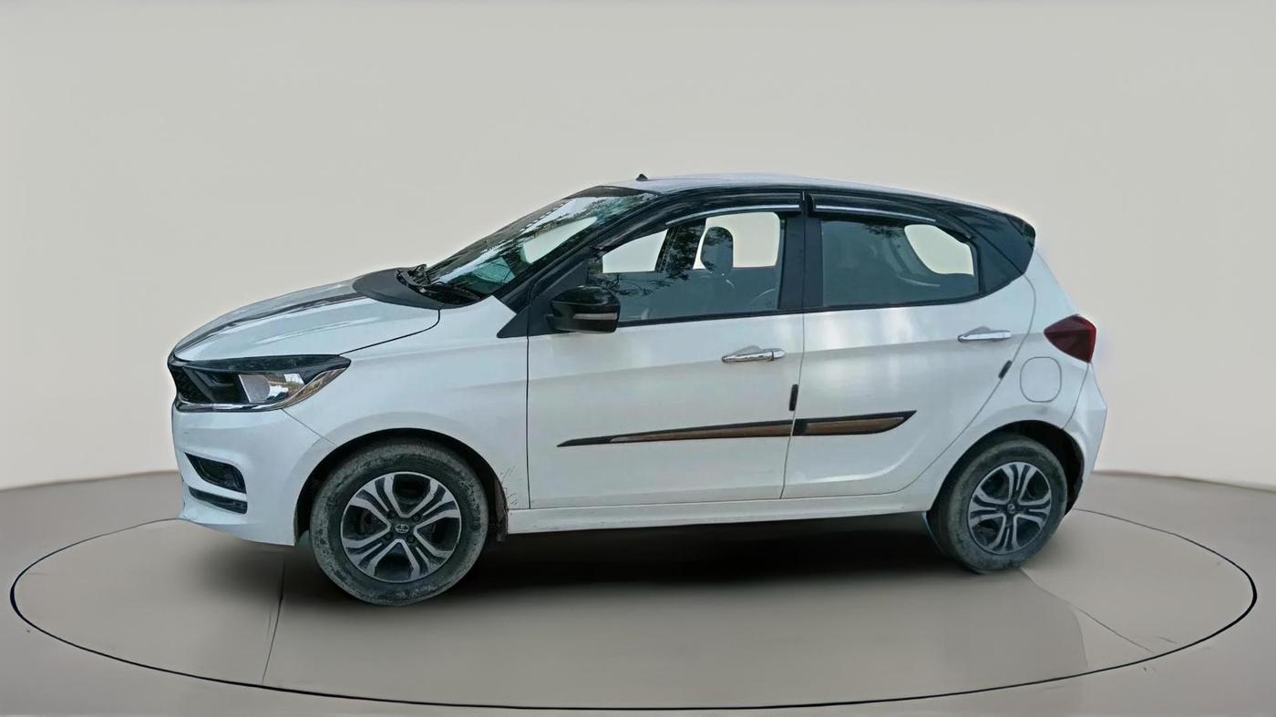 2022 Tata Tiago XT CNG, CNG, Manual, 49,418 km, exterior