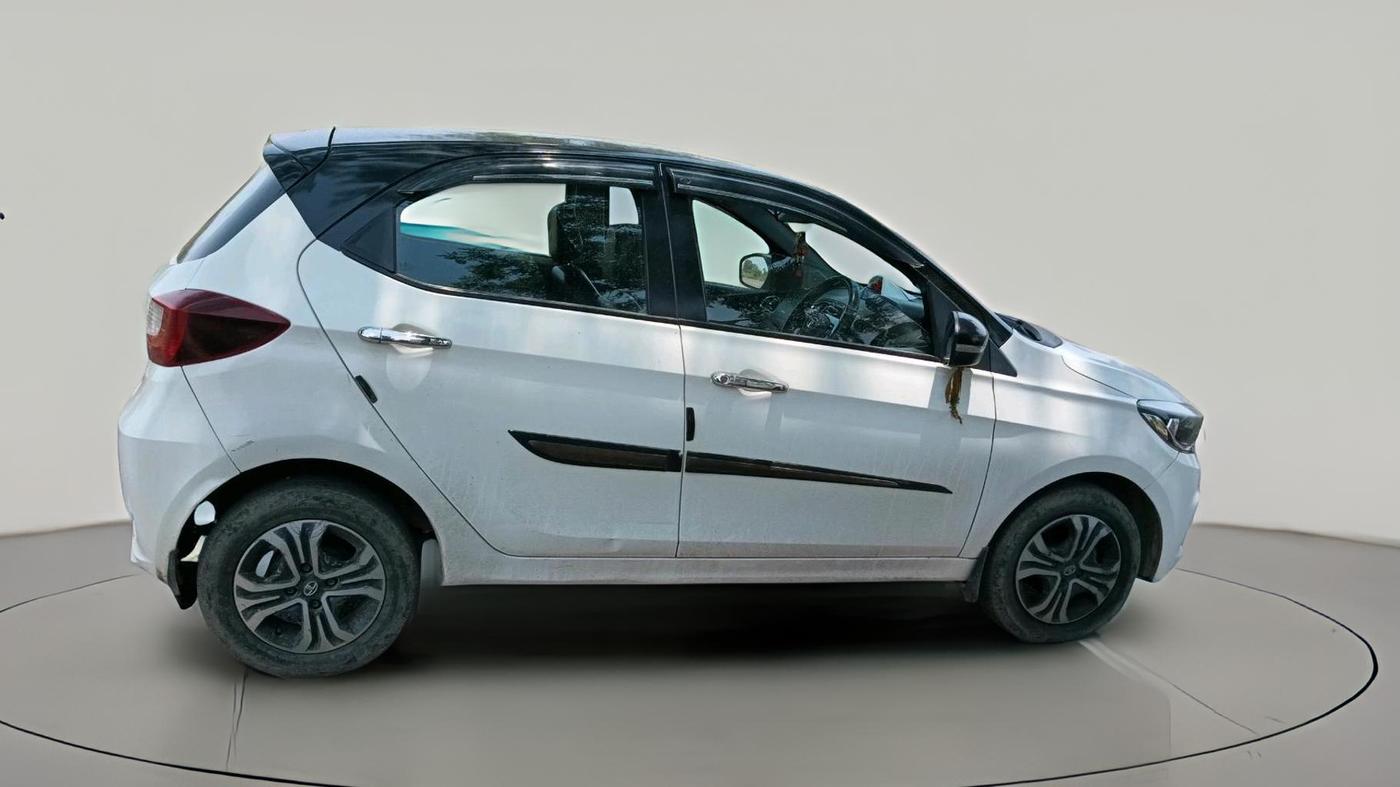 2022 Tata Tiago XT CNG, CNG, Manual, 49,418 km, exterior
