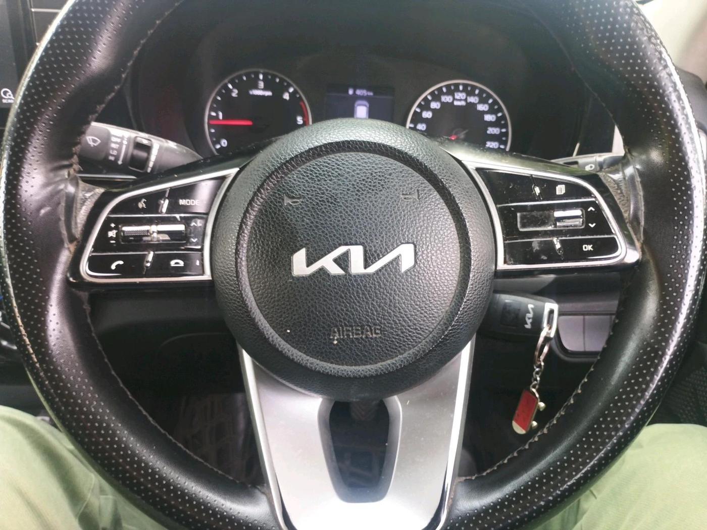 2021 KIA SELTOS HTK 1.5 DIESEL, Diesel, Manual, 1,18,880 km, interior