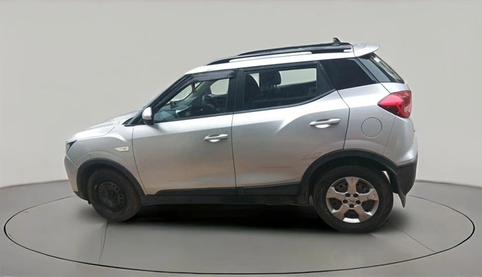 2019 Mahindra XUV300 W6 1.5 DIESEL, Diesel, Manual, 1,03,717 km, exterior