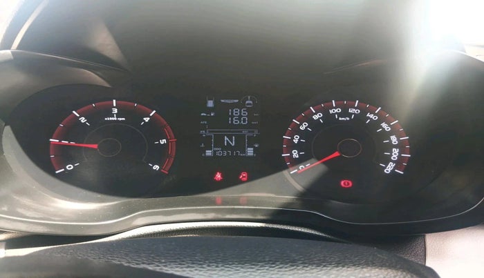 2019 Mahindra XUV300 W6 1.5 DIESEL, Diesel, Manual, 1,03,717 km, interior