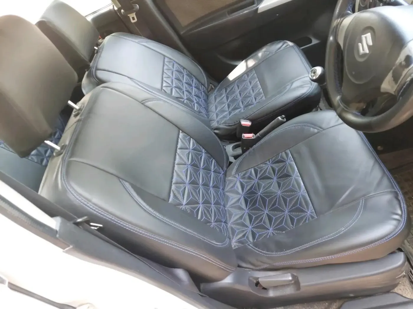 2015 Maruti Wagon R 1.0 LXI, CNG, Manual, 96,442 km, interior