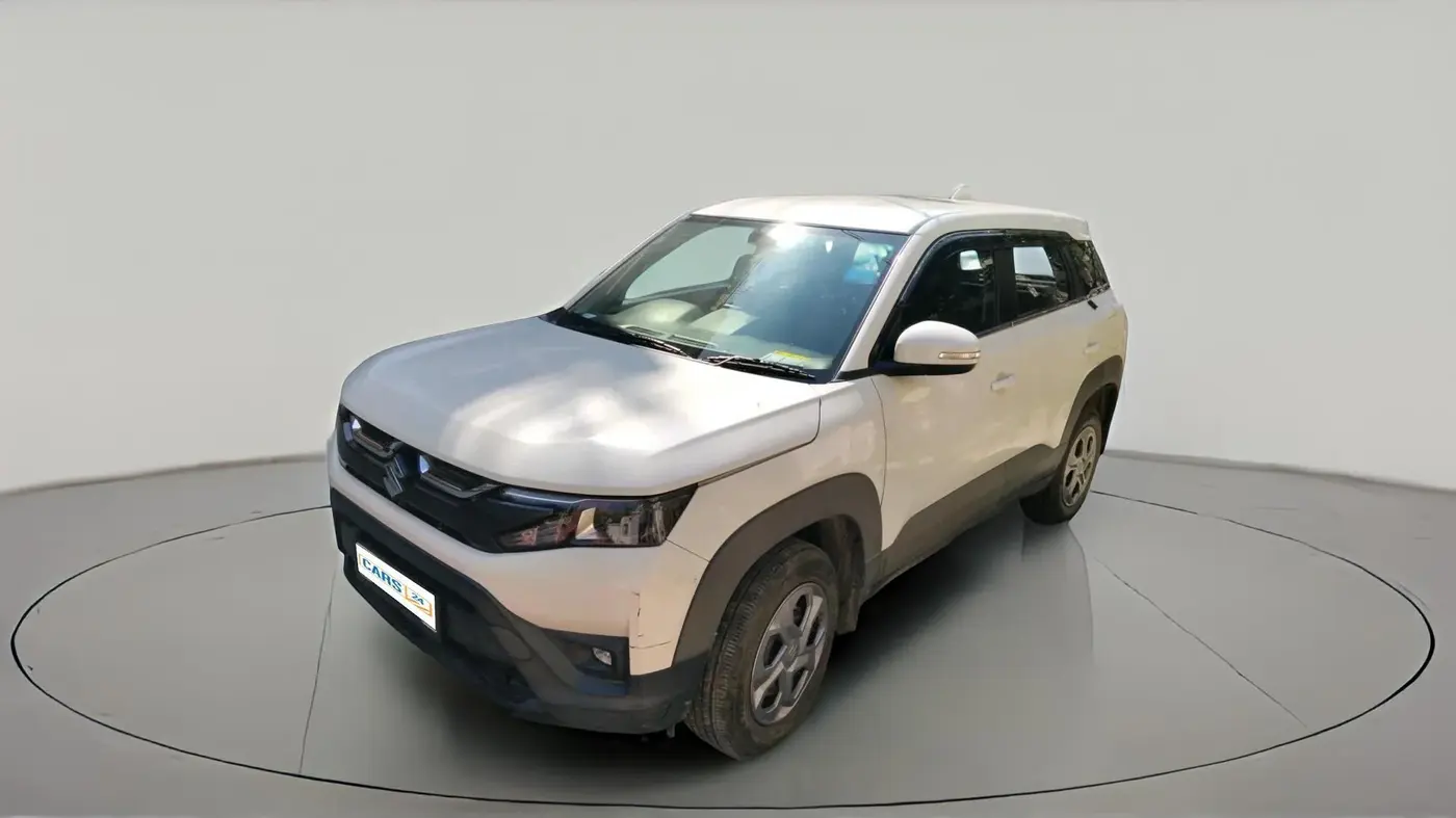 2024 Maruti BREZZA LXI S- CNG, CNG, Manual, 24,505 km, exterior