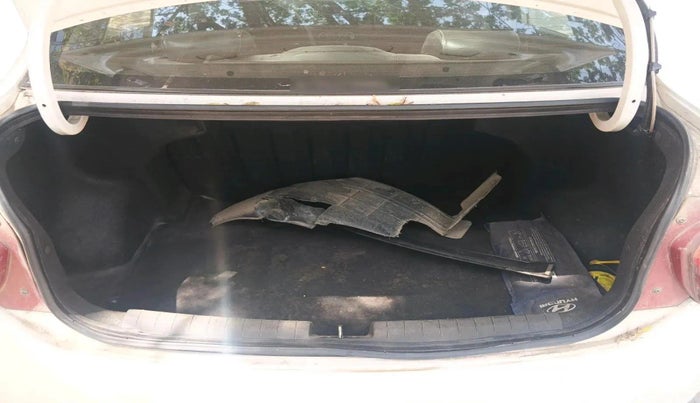 2016 Hyundai Xcent S 1.2, Petrol, Manual, 87,819 km, exterior