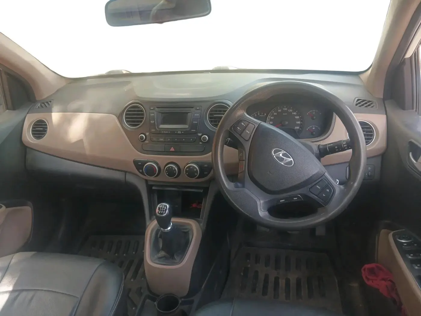 2016 Hyundai Xcent S 1.2, Petrol, Manual, 87,819 km, interior