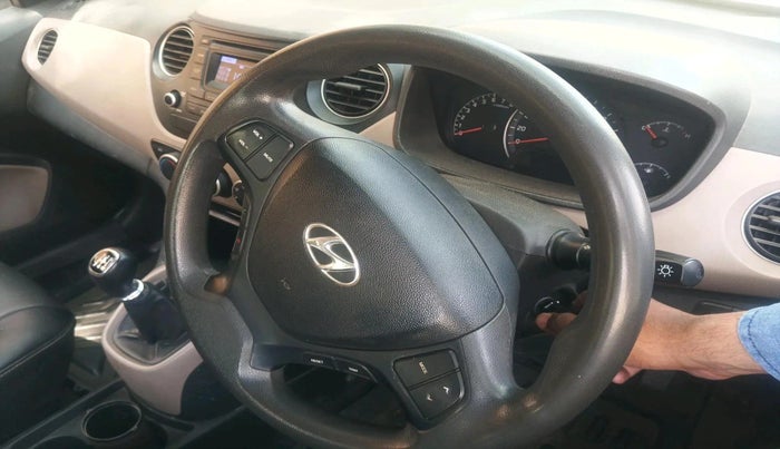 2016 Hyundai Xcent S 1.2, Petrol, Manual, 87,819 km, interior