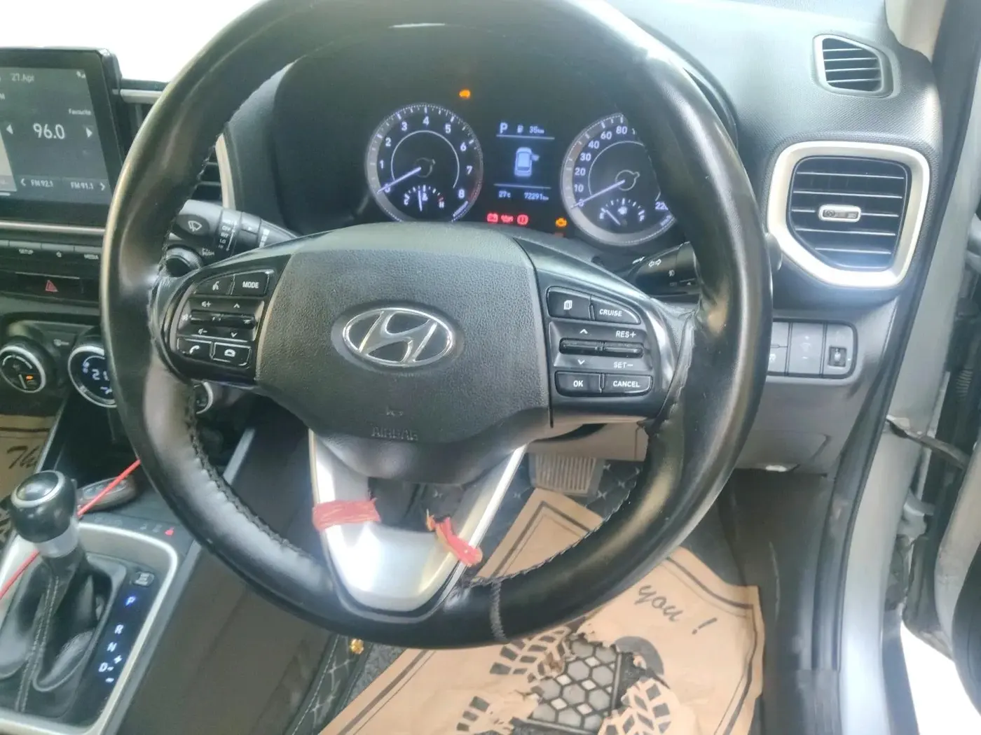 2019 Hyundai VENUE SX PLUS 1.0 TURBO DCT, Petrol, Automatic, 72,291 km, interior