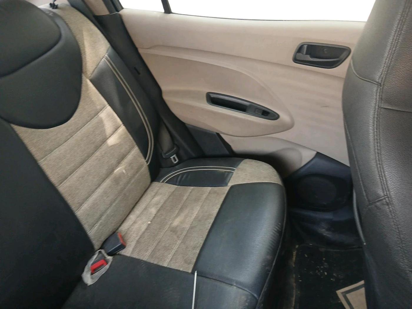 2021 Hyundai NEW SANTRO MAGNA, CNG, Manual, 48,067 km, interior