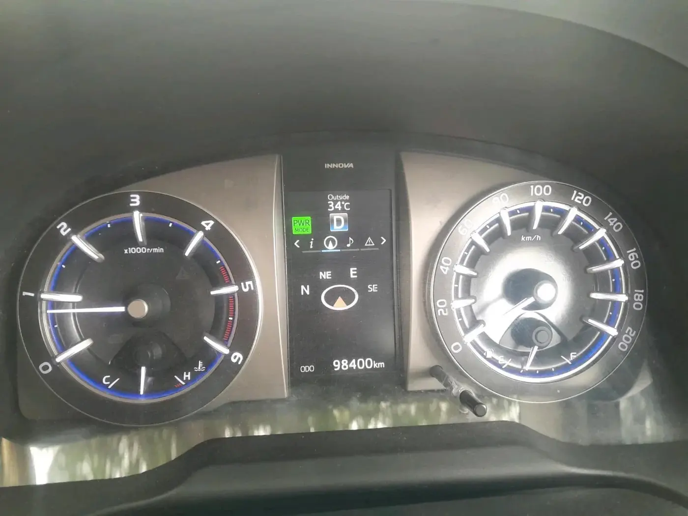 2016 Toyota Innova Crysta 2.8 ZX AT 7 STR, Diesel, Automatic, 98,400 km, interior