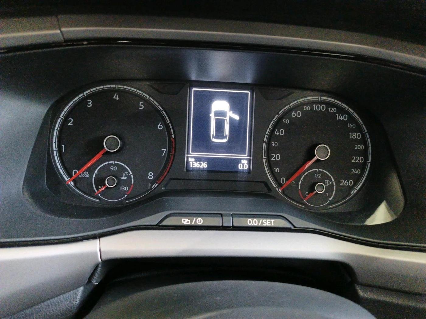 2022 Volkswagen TAIGUN HIGHLINE 1.0 TSI AT, Petrol, Automatic, 13,626 km, interior