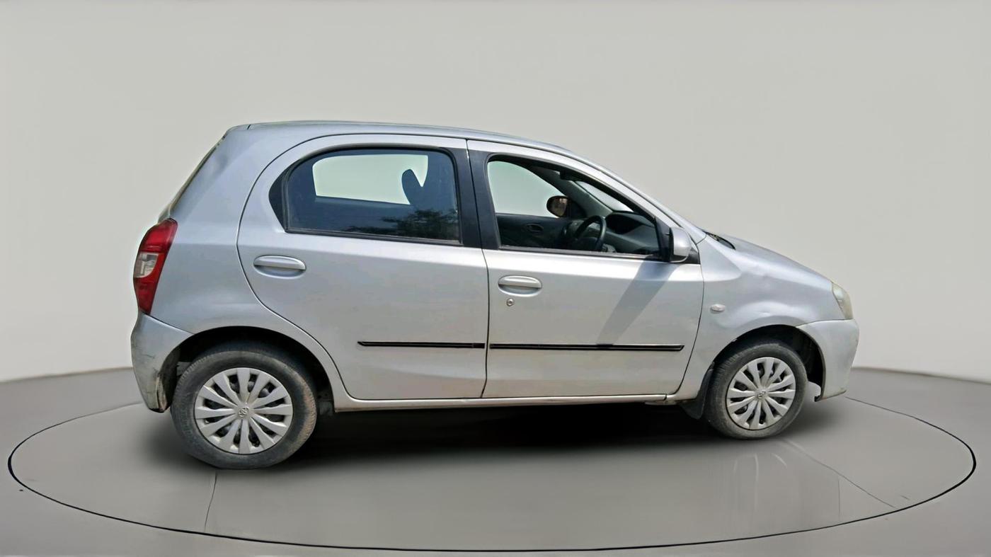 2013 Toyota Etios Liva G, Petrol, Manual, 52,801 km, exterior