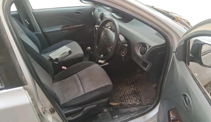 2013 Toyota Etios Liva G, Petrol, Manual, 52,801 km, interior