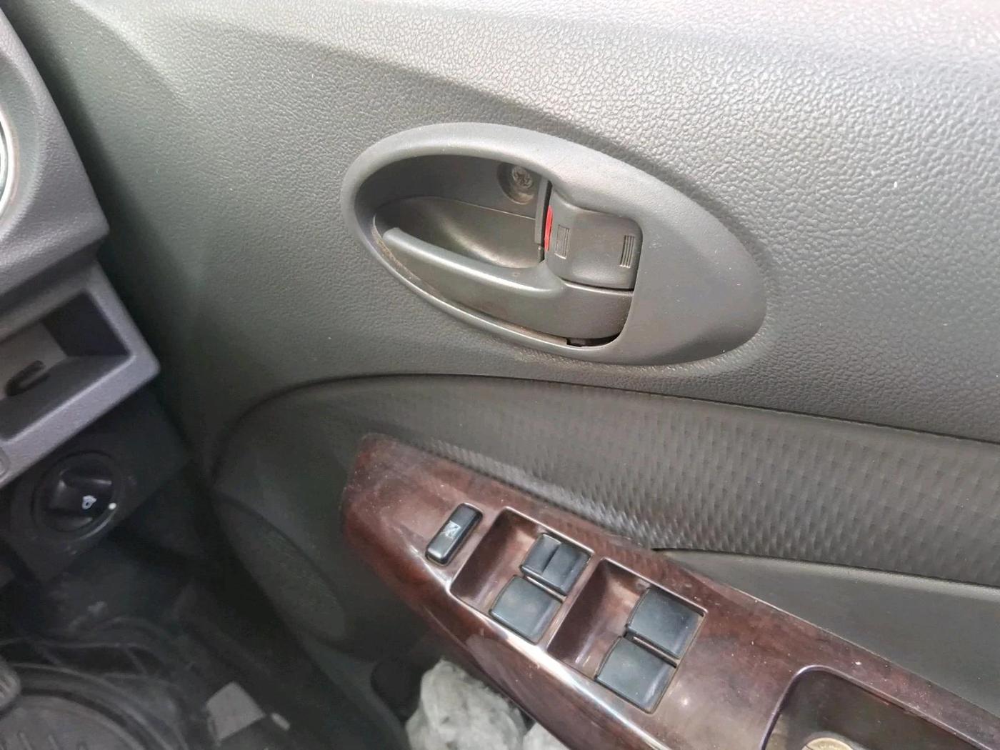 2013 Toyota Etios Liva G, Petrol, Manual, 52,801 km, interior