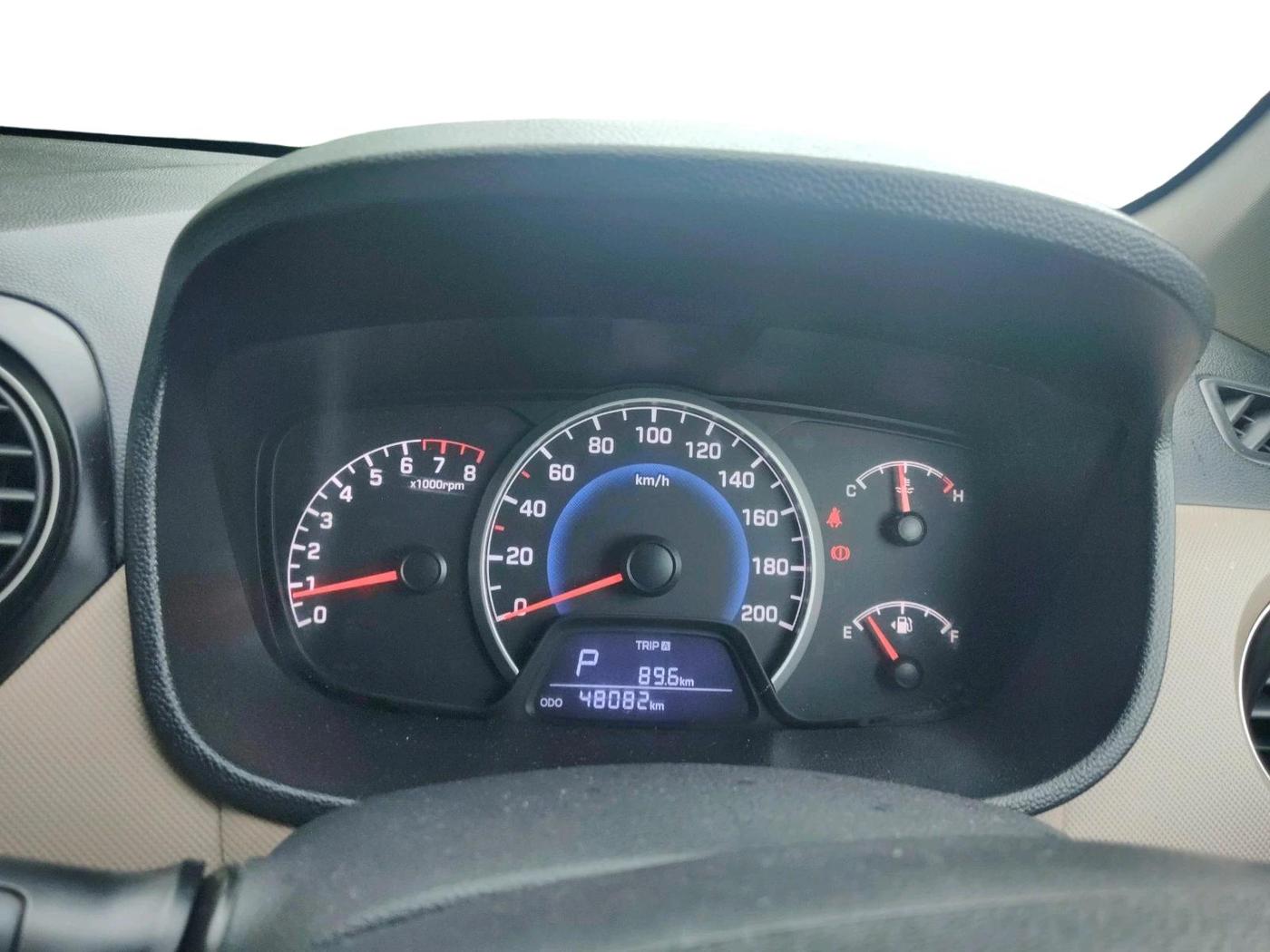 2017 Hyundai Grand i10 SPORTZ (O) AT 1.2 KAPPA VTVT, Petrol, Automatic, 48,082 km, interior