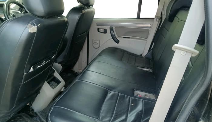 2022 Mahindra Scorpio S5, Diesel, Manual, 62,627 km, interior