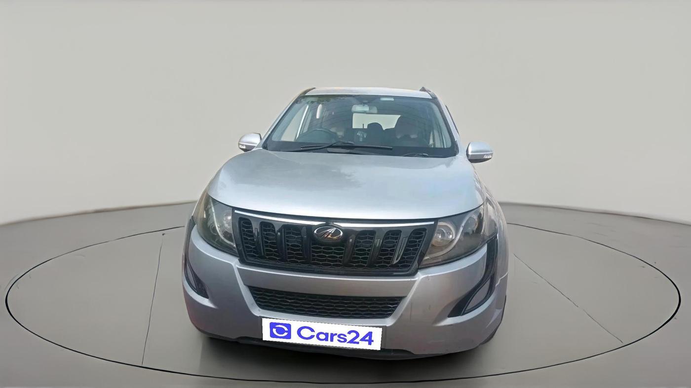 2016 Mahindra XUV500 W4 1.99, Diesel, Manual, 1,08,531 km, exterior