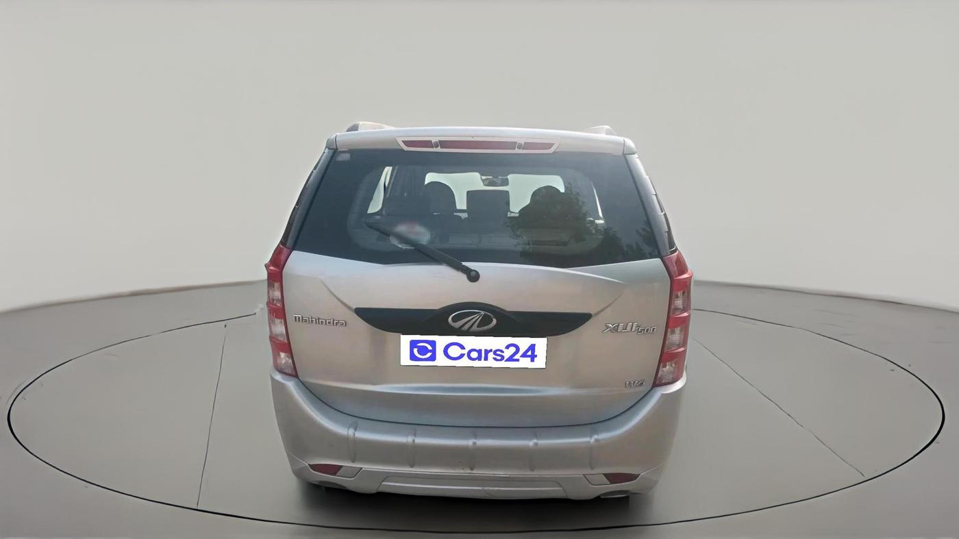2016 Mahindra XUV500 W4 1.99, Diesel, Manual, 1,08,531 km, exterior