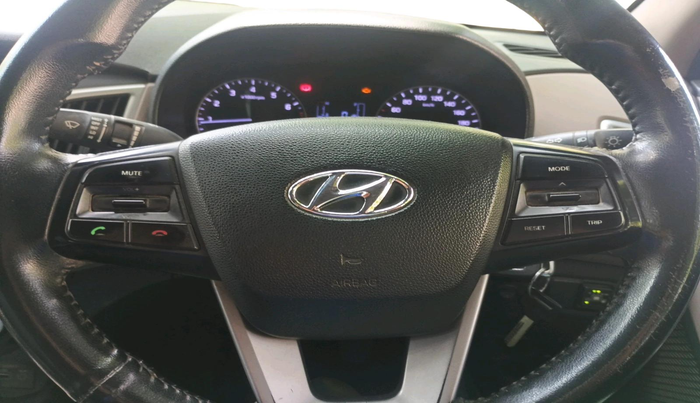 2017 Hyundai Creta E PLUS 1.6 PETROL, CNG, Manual, 1,38,235 km, interior