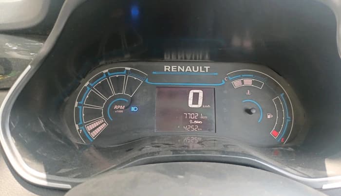 2020 Renault TRIBER RXL MT, Petrol, Manual, 77,021 km, interior