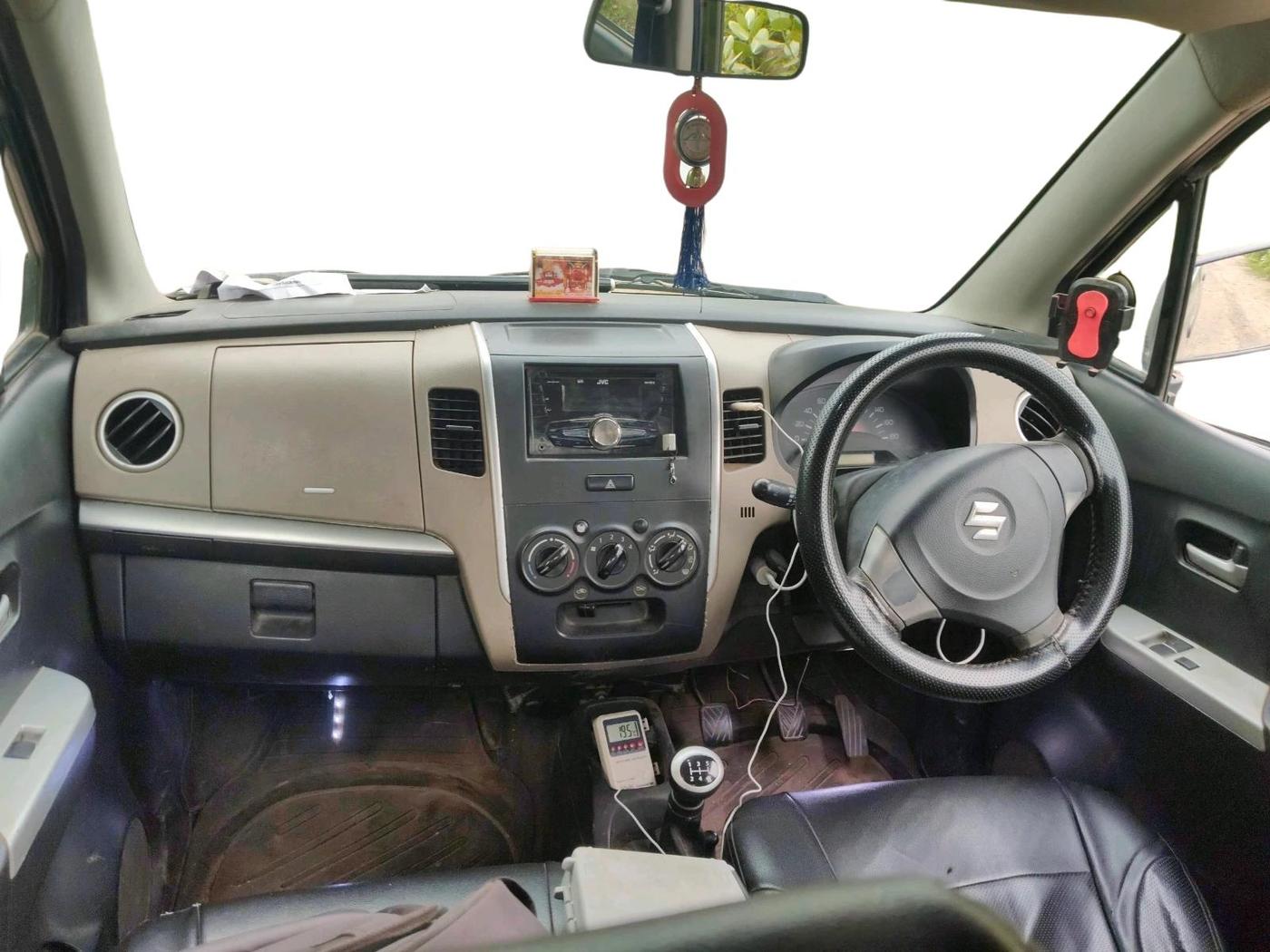 2016 Maruti Wagon R 1.0 LXI CNG, CNG, Manual, 1,70,611 km, interior