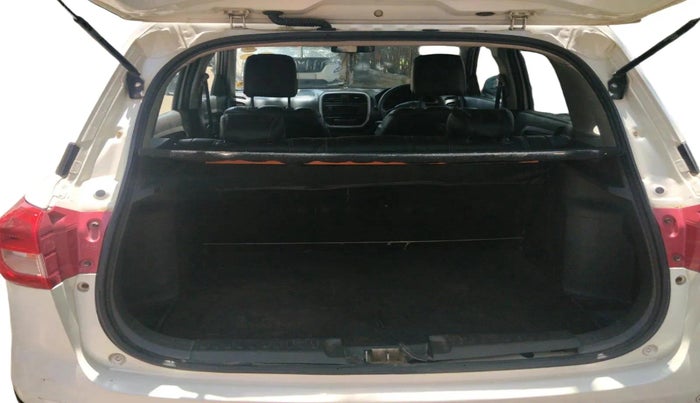 2016 Maruti Vitara Brezza VDI, Diesel, Manual, 1,53,047 km, exterior