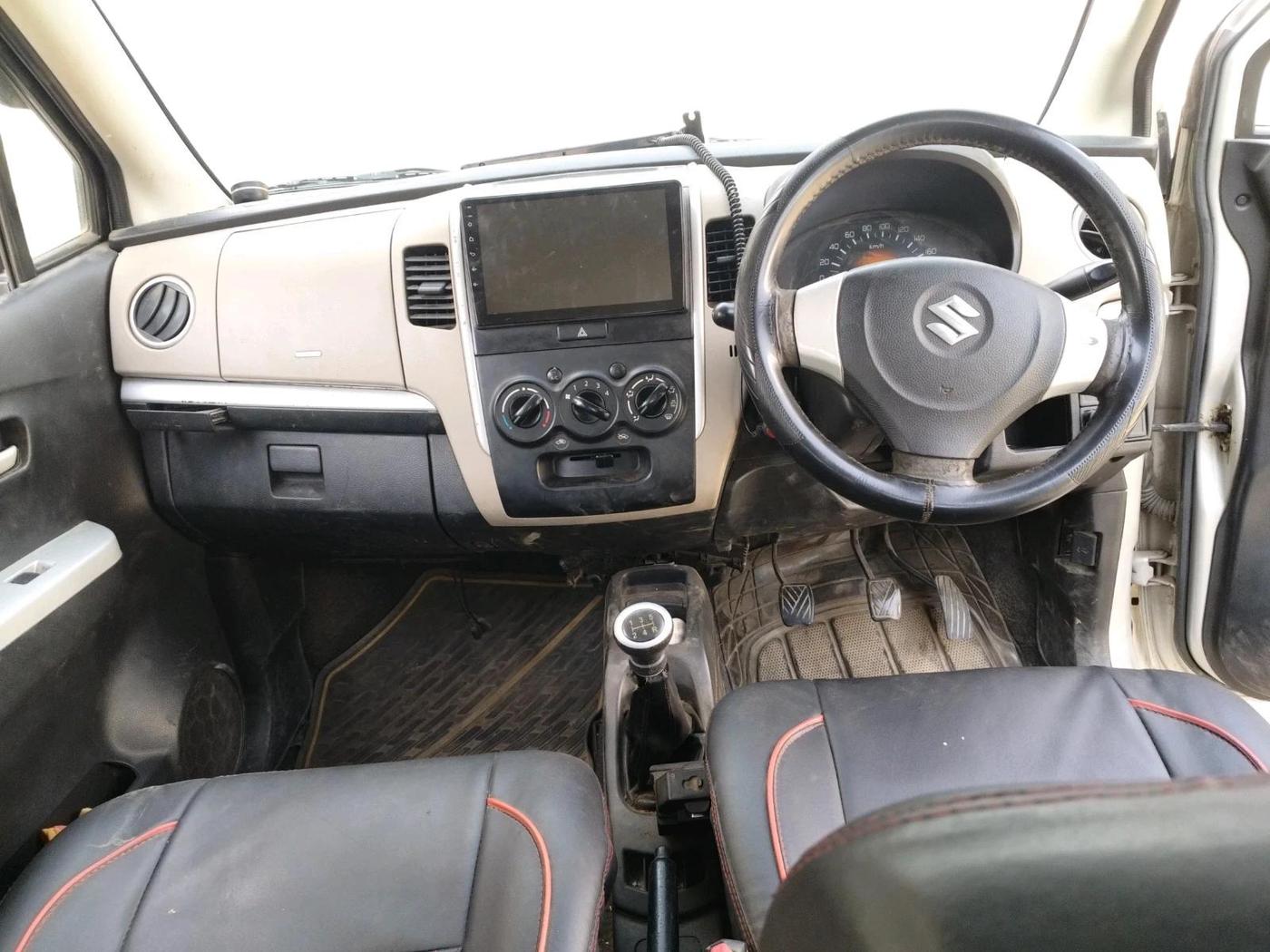 2015 Maruti Wagon R 1.0 LXI, CNG, Manual, 59,887 km, interior