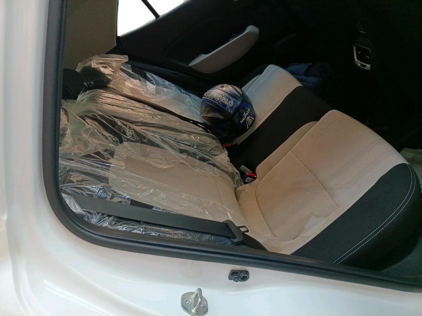 2024 Hyundai VENUE S(O) 1.2, Petrol, Manual, 11,100 km, interior