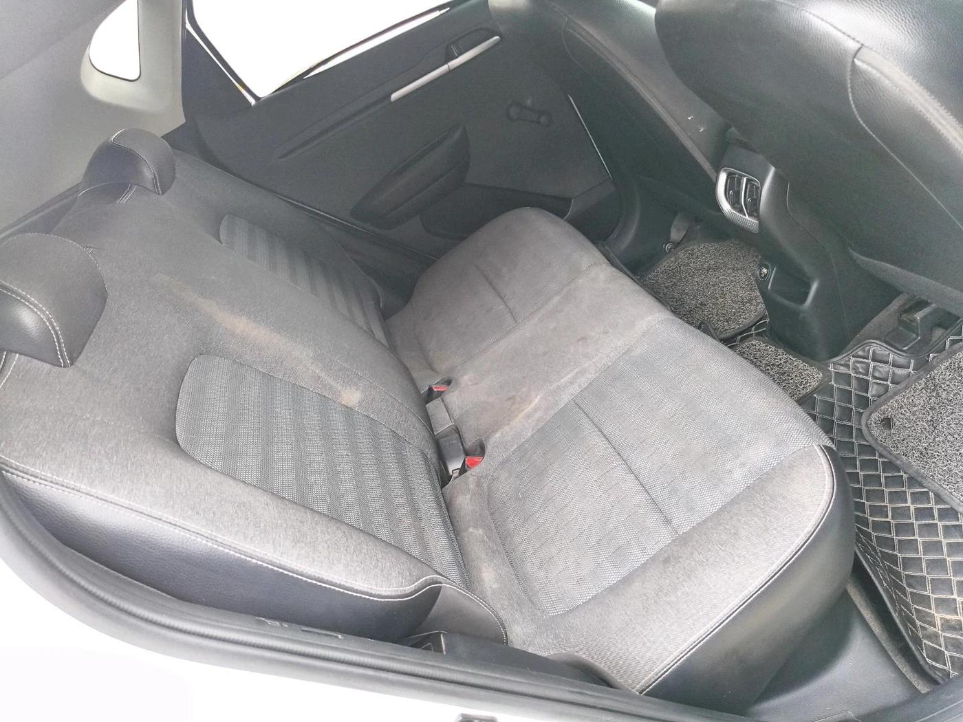 2023 KIA SONET HTE 1.2, Petrol, Manual, 8,092 km, interior