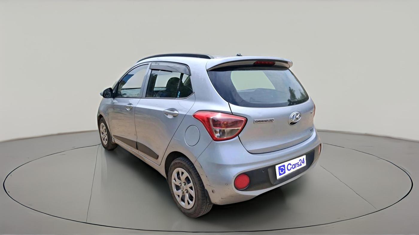 2018 Hyundai Grand i10 SPORTZ 1.2 KAPPA VTVT, CNG, Manual, 1,02,433 km, exterior