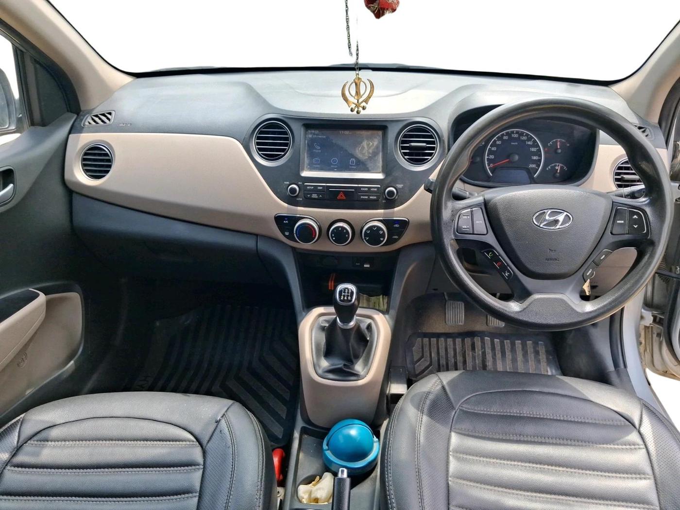2018 Hyundai Grand i10 SPORTZ 1.2 KAPPA VTVT, CNG, Manual, 1,02,433 km, interior