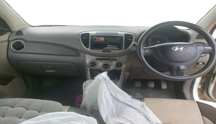 2011 Hyundai i10 ERA 1.1, CNG, Manual, 96,320 km, interior