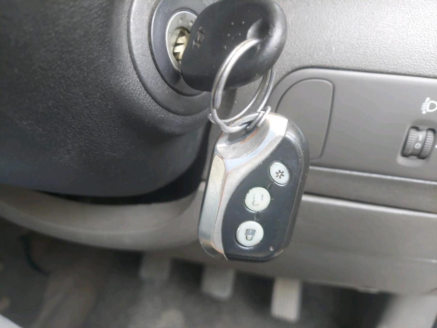 2011 Hyundai i10 ERA 1.1, CNG, Manual, 96,320 km, interior