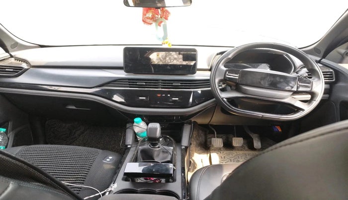 2024 Tata Safari PURE PLUS S DARK EDITION, Diesel, Manual, 22,898 km, interior