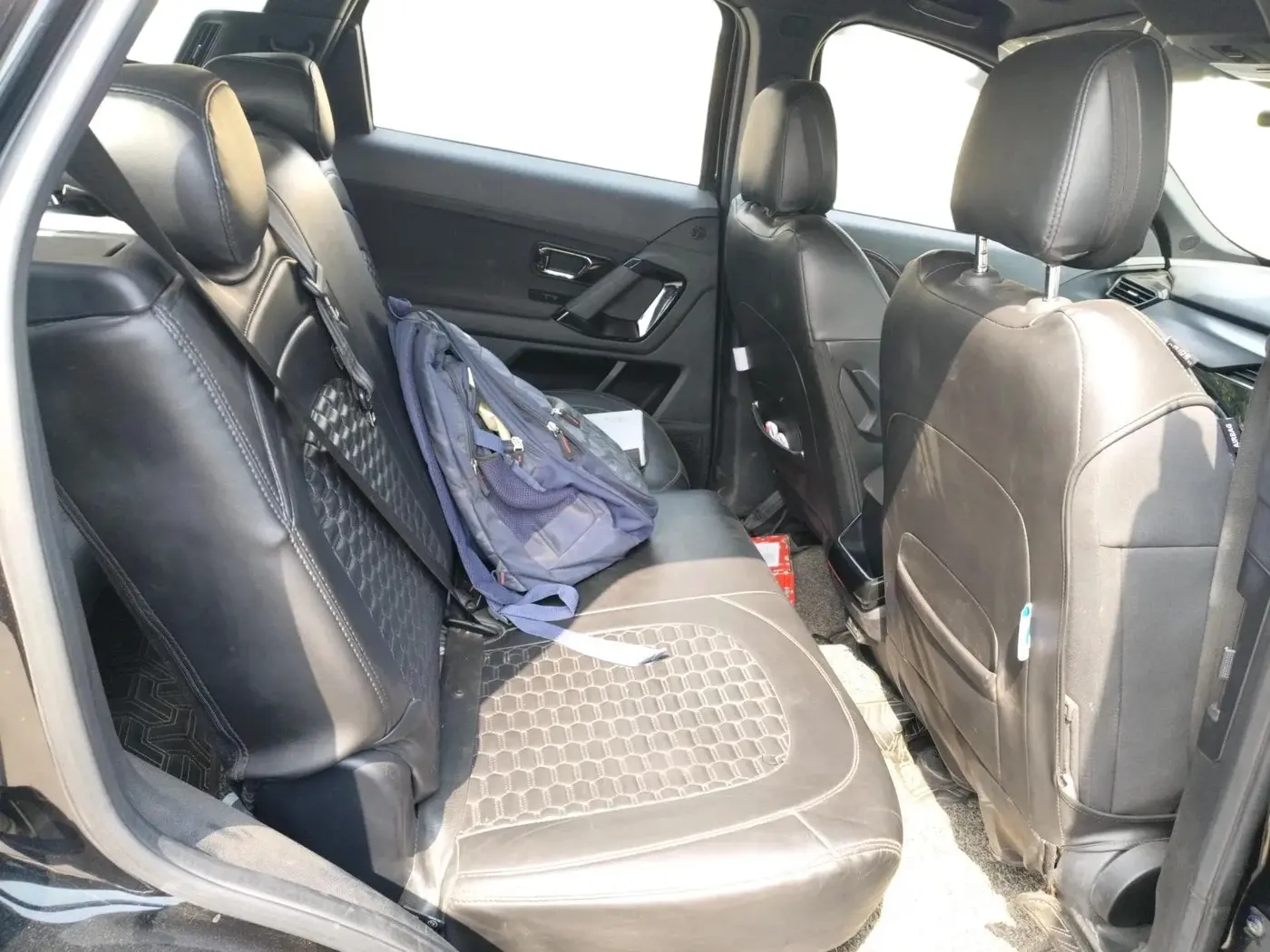 2024 Tata Safari PURE PLUS S DARK EDITION, Diesel, Manual, 22,898 km, interior