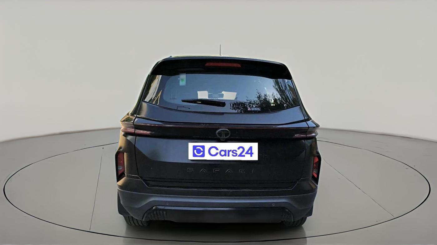 2025 Tata Safari Accomplished X Plus 7 STR Stealth Edition AT, Diesel, Automatic, 38,733 km, exterior