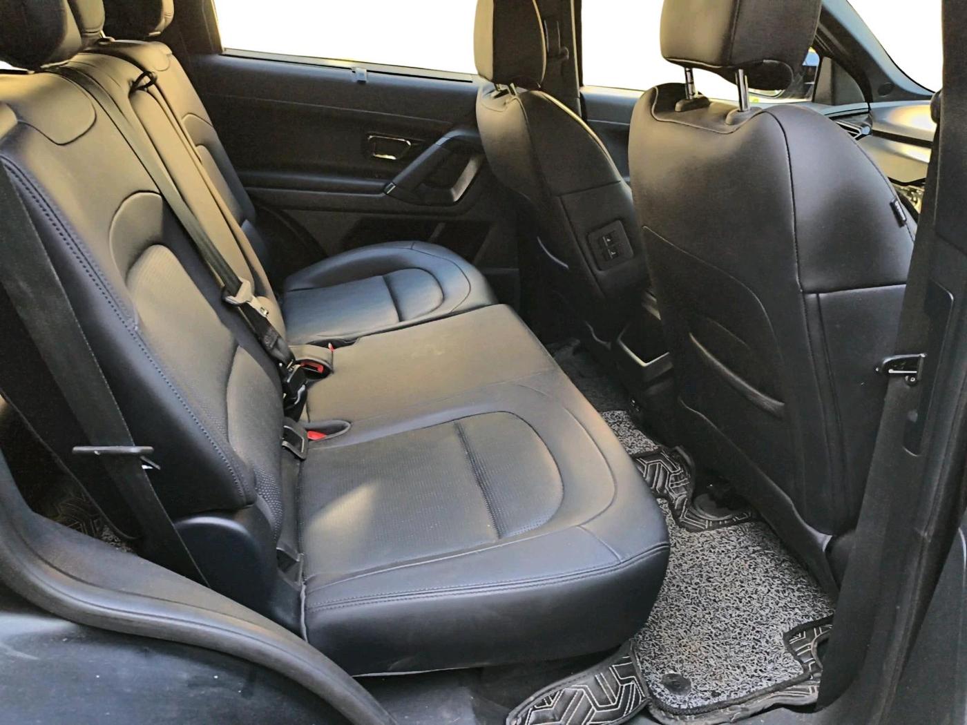 2025 Tata Safari Accomplished X Plus 7 STR Stealth Edition AT, Diesel, Automatic, 38,733 km, interior